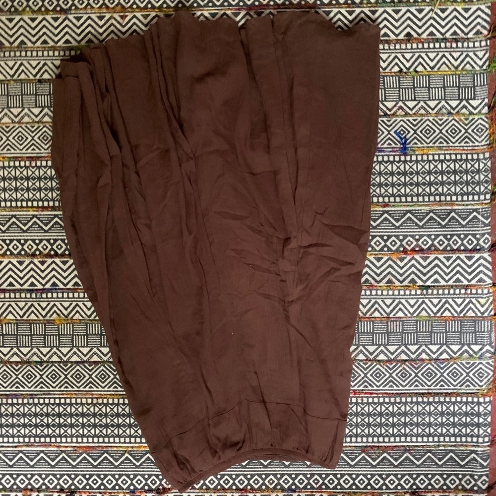 brown flowy skirt